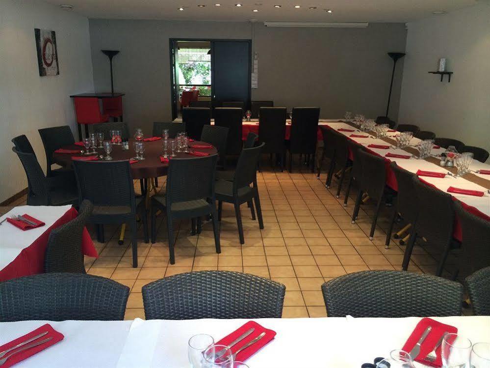 Logis Hotel Lons-Le-Saunier - Restaurant Le Grill Exterior photo
